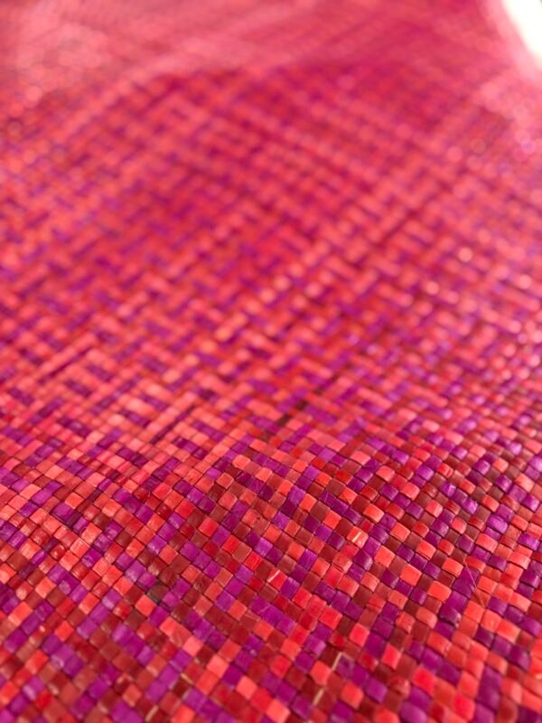 Ta'ovala Lou'akau 2Tone Aveave - Dark Fuchsia & Red - Image 2
