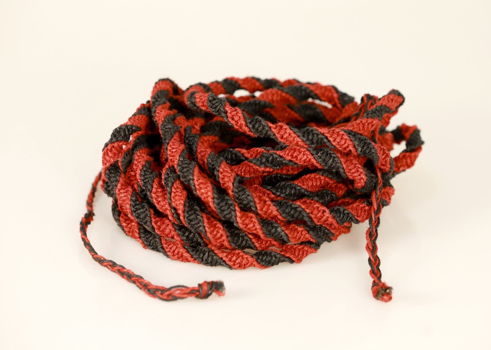 Black & Red Kafa 9.5M